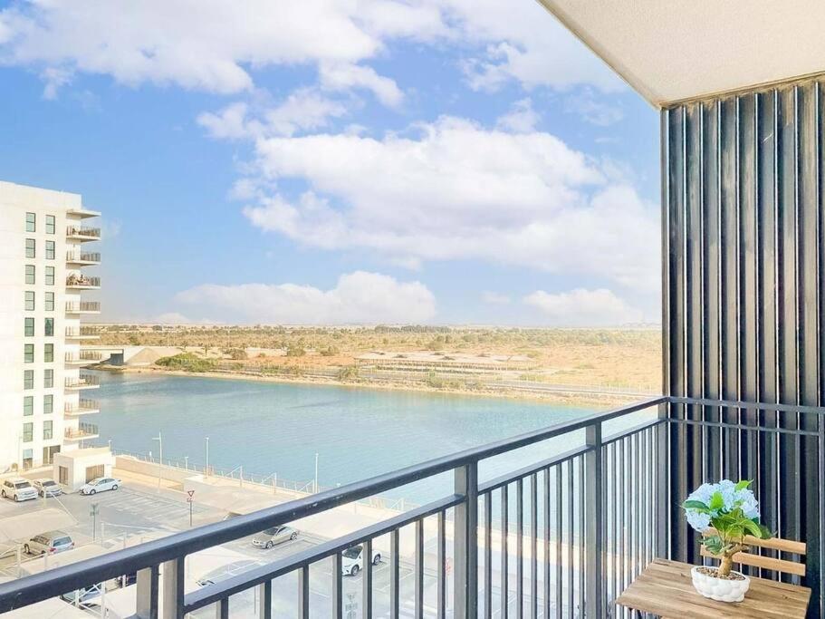 B1 Studio In Yas With Canal View Abu Dhabi Luaran gambar